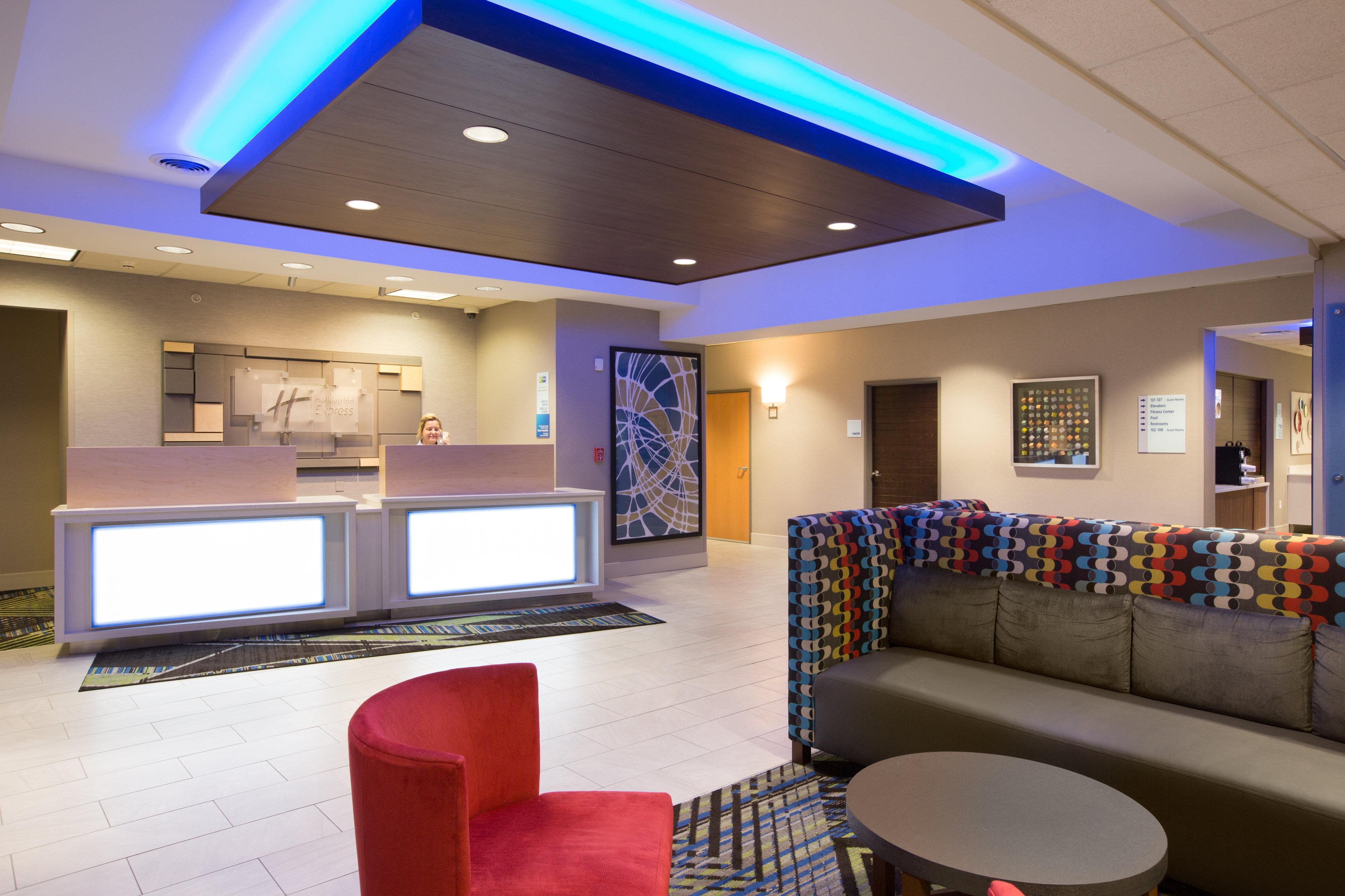 Holiday Inn Express Hastings By Ihg Exteriör bild