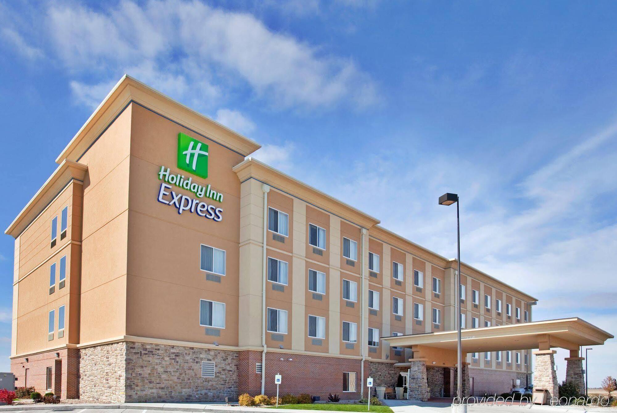 Holiday Inn Express Hastings By Ihg Exteriör bild