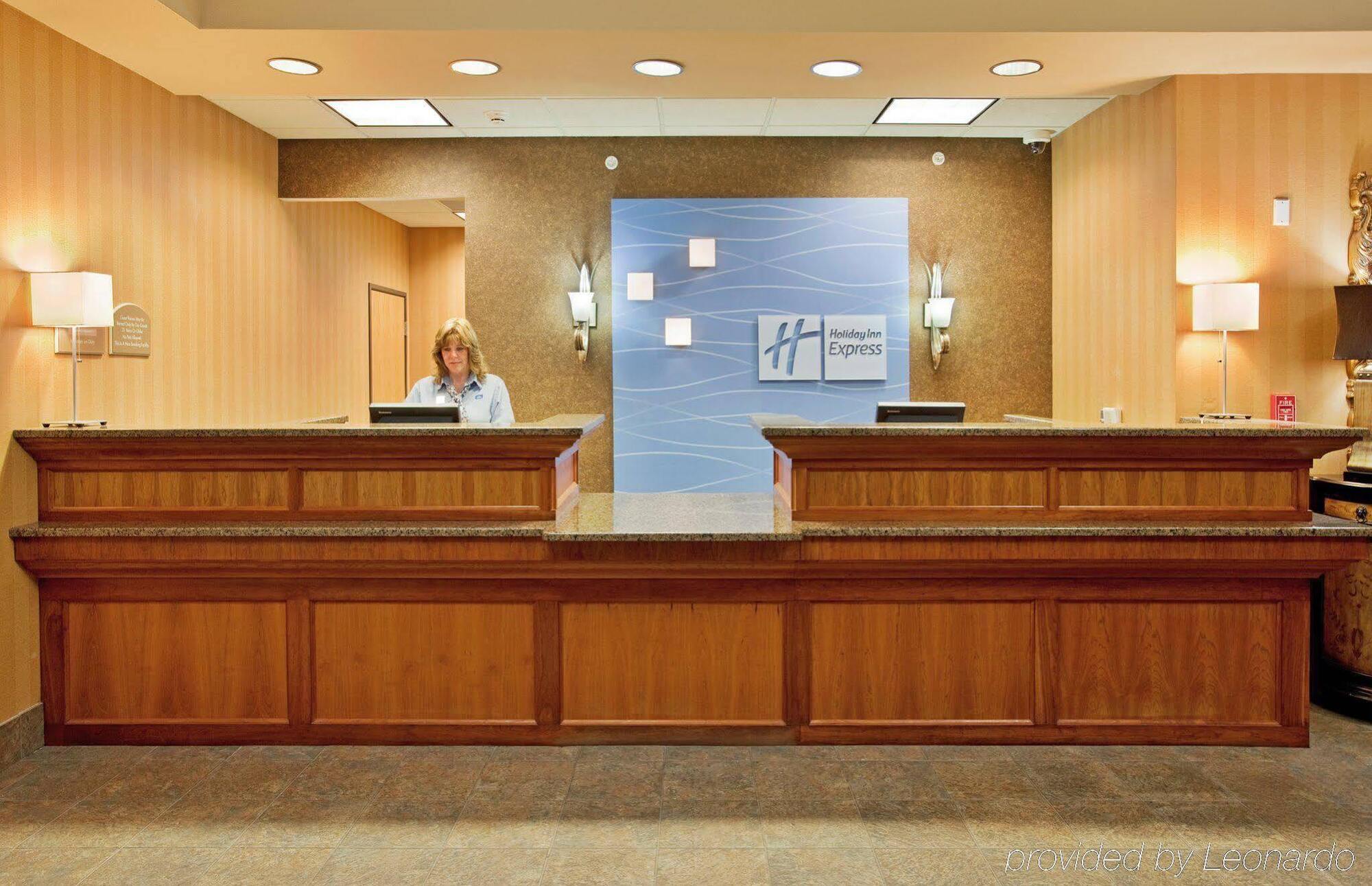 Holiday Inn Express Hastings By Ihg Exteriör bild
