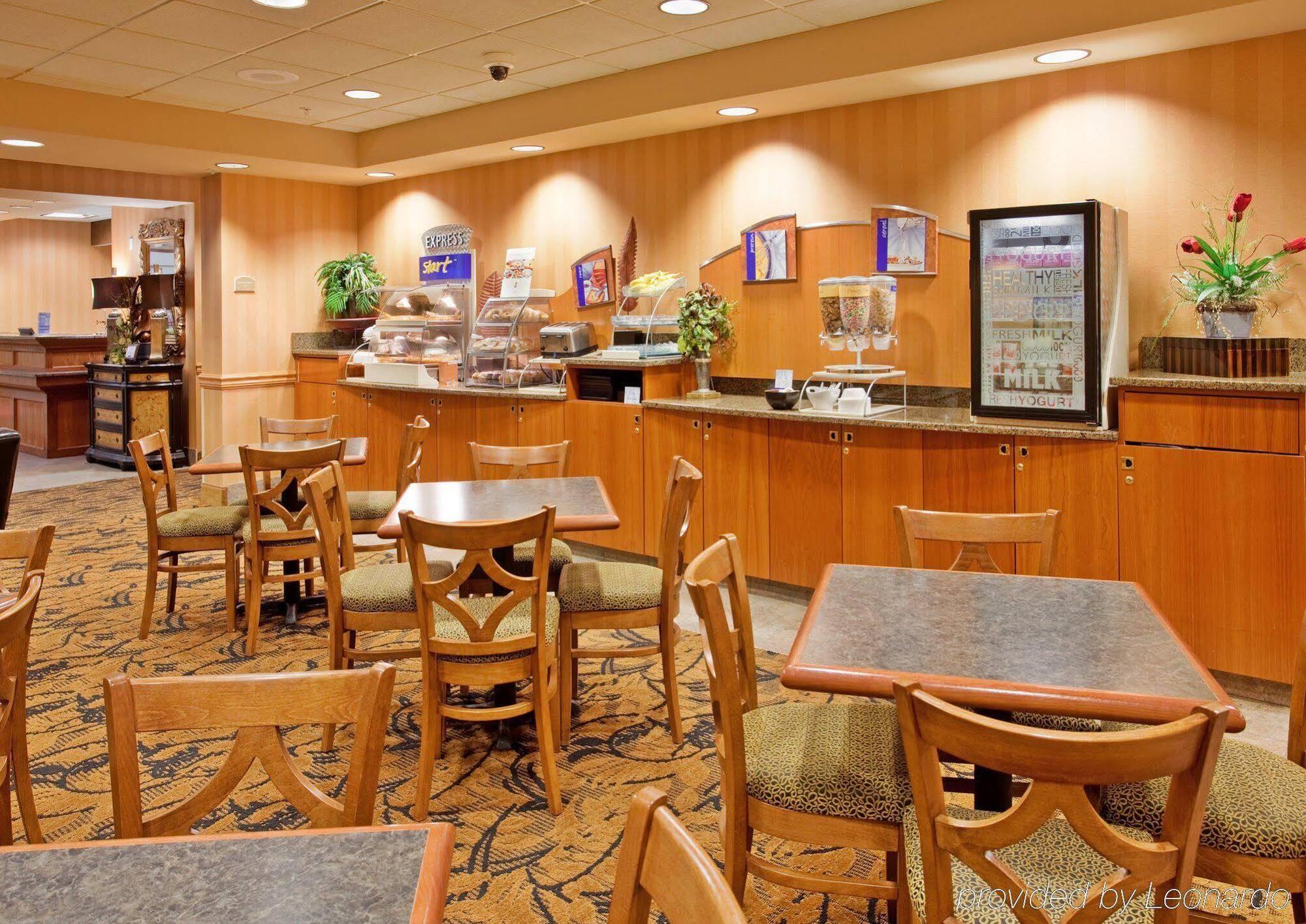 Holiday Inn Express Hastings By Ihg Exteriör bild