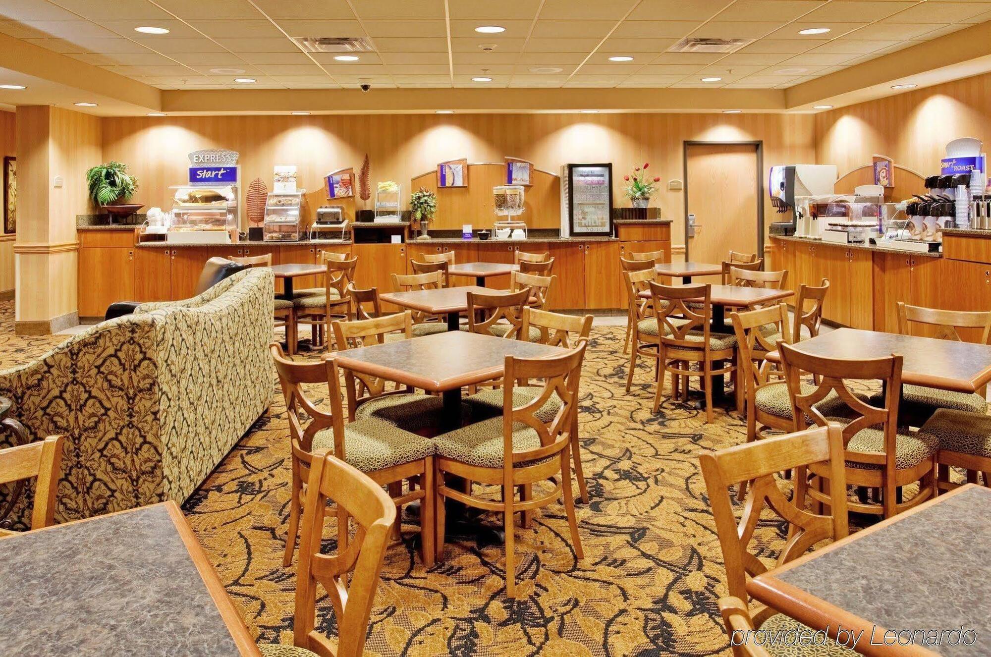 Holiday Inn Express Hastings By Ihg Exteriör bild